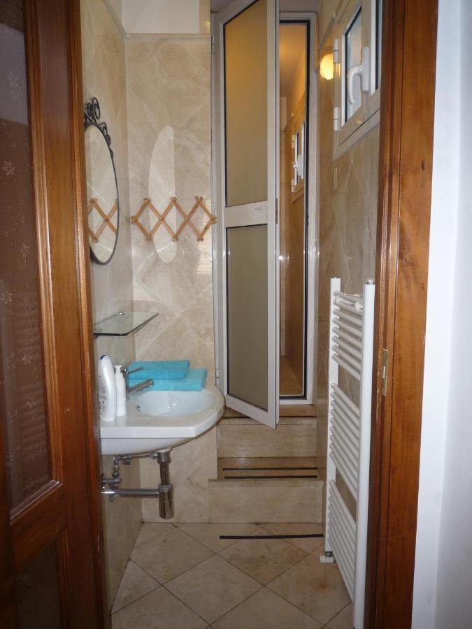 דירות רומא Residenza Mucha חדר תמונה